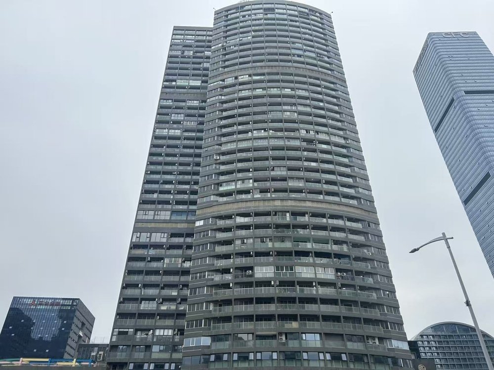 长平商务大厦外观图1